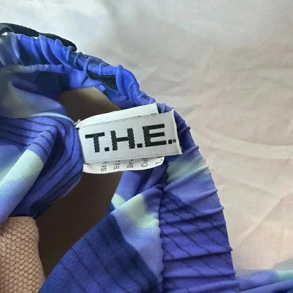 NWT T.H.E. Swimwear One Piece Blue print swimsuit top Size 12 34D/DD - Picture 12 of 14